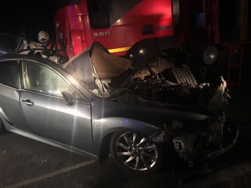 Происшествия, Томские новости, авария ДТП погибли смертельное ДТП врезались насмерть мазда Mazda сводка происшествий Два человека погибли при столкновении иномарки с грузовиком в Томске