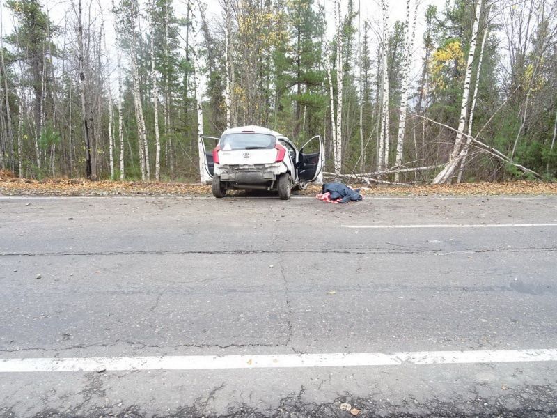Происшествия, Томские новости, авария ДТП смерть сводка происшествий пострадали В Томской области иномарка съехала в кювет и опрокинулась, погибла женщина-водитель без прав