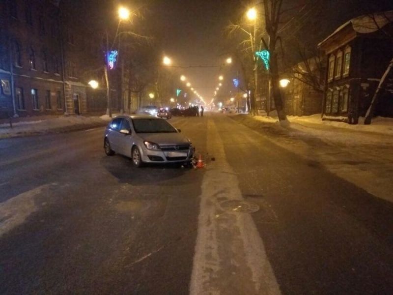 Происшествия, Томские новости, авария ДТП столкнулись врезались пострадали сводка происшествий аварии в Томске жест томска Четыре автомобиля столкнулись в Томске, пострадал один человек