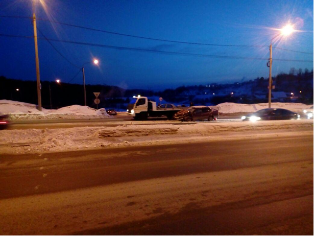 Происшествия, Томские новости, авария ДТП столкновение врезались три машины пострадали люди пьяный водитель за рулем Пьяный водитель устроил тройное ДТП в Томске