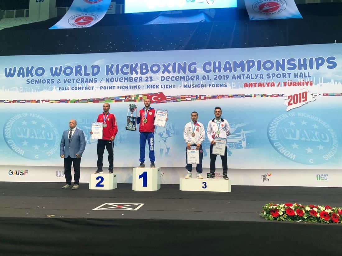 Спорт, Спорт в Томске, Томские новости, кикбоксинг кикбоксер победил чемпионат томские спортсмены томский спорт Томский кикбоксер стал чемпионом мира по кикбоксингу