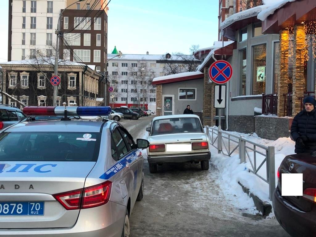 Город, ЖКХ, Томские новости, правила уборка снега В Томске оштрафовали нарушителей правил парковки, мешающих уборке снега