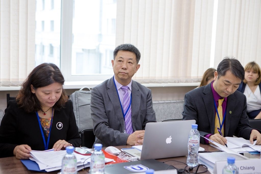 ТГУ, Томские новости, аккредитация журфак ТГУ китайцы в Томске школа журналистики томская Программа Высшей школы журналистики ТГУ получила международную аккредитацию