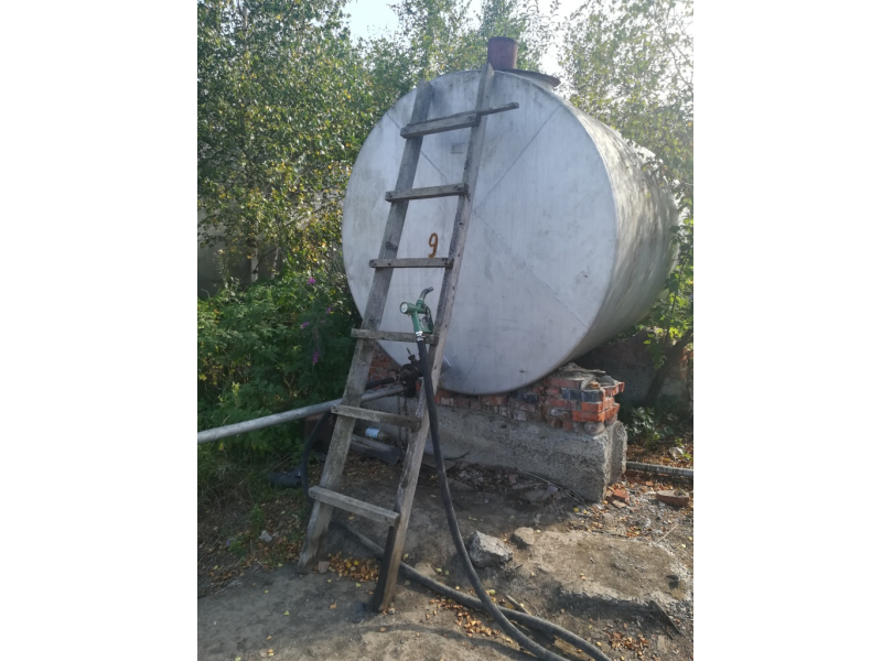 Криминал, Томские новости, сторож украл нефть бензин своровал присвоил кража В Томской области сторож нефтебазы продал более 1 тыс. литров бензина