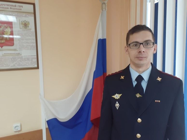 Происшествия, Томские новости, пожар горит огонь машина загорелись пожары в Томске происшествия В Томске полицейский и прохожий помогли пожилой женщине выбраться из горящего автомобиля