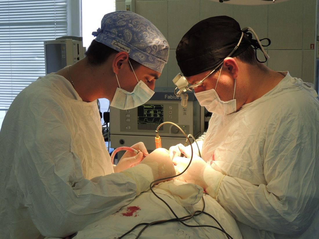 Медицина и здоровье, Происшествия, Томские новости, велосипедист попал под поезд травма перелом скорая помощь вызвать скорую помощь Томские врачи спасли жизнь и сохранили способность ходить велосипедисту, попавшему под поезд