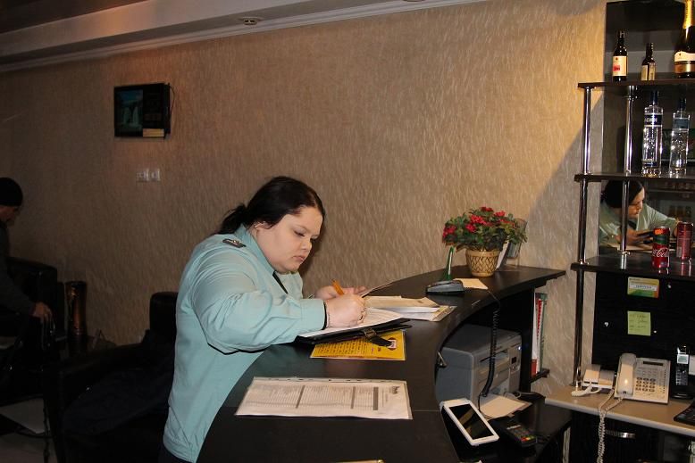 Судебные дела, Томские новости, гостиница арестовали автосервис бизнес судебные приставы долги В Томске за долги арестовали автосервис и гостиничный бизнес