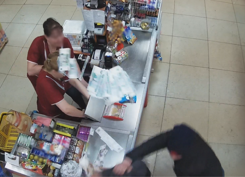 Криминал, Происшествия, Томские новости, Кожевниково ограбление своровали стырили украли сводка происшествий Двое жителей Томской области ограбили супермаркет в Кожевниково