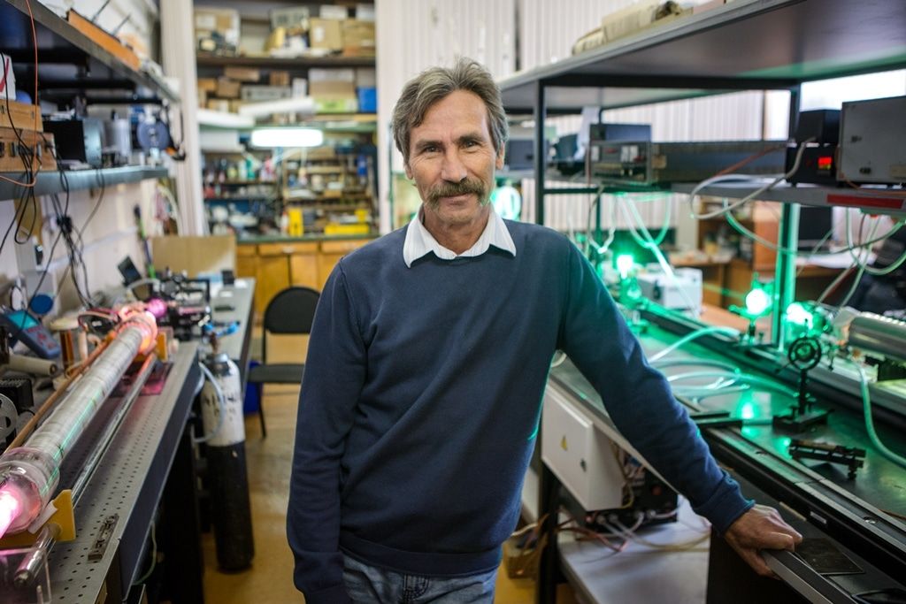 Образование и наука, ТГУ, Томские новости, Новороссийск цемент завод стронций лазер Томские ученые создали лазер, который будет следить за атмосферой над Новороссийском