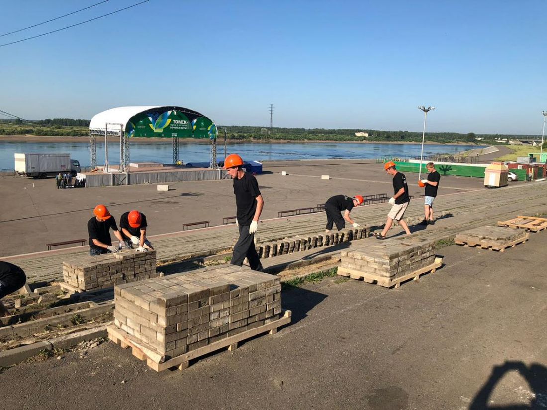 Городское благоустройство, Томские новости, благоустроство лагерный сад В Лагерном саду разобрали фан-зону