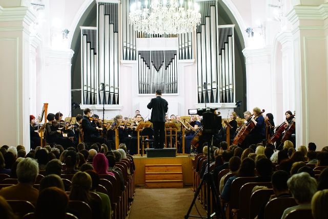 Культура в Томске, Томские новости, Молчановский район концерт трансляция филармония Томская филармония впервые провела онлайн-трансляцию концерта симфонической музыки