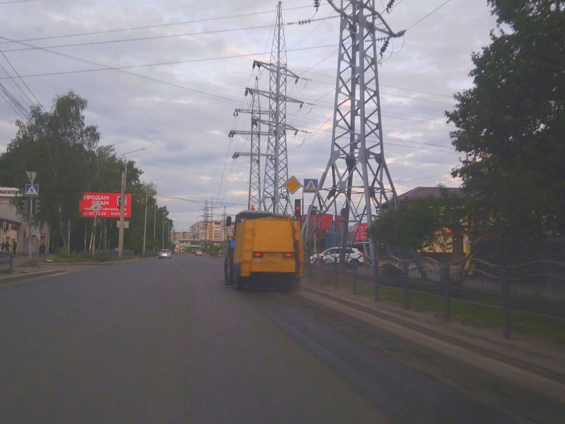 Городское благоустройство, ЖКХ, Томские новости, моют дороги уборка улиц На томские улицы вышла поливомоечная техника