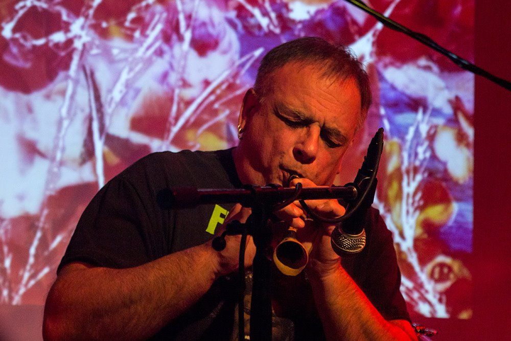 Конкурсы и акции, Культура в Томске, Томские новости, плюсин бесплатный концерт современное искусство творчество культура Томичей приглашают на творческую встречу с музыкантом и художником Алексеем Плюсниным