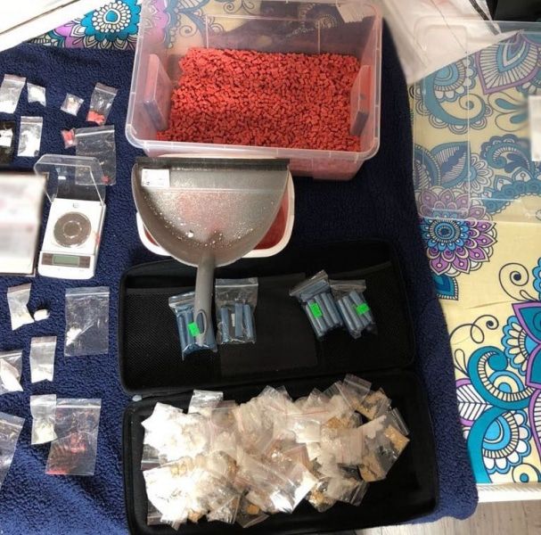 Криминал, Томские новости, наркотики синтетики синтетика скорость Томские полицейские изъяли у подозреваемого более килограмма синтетических наркотиков