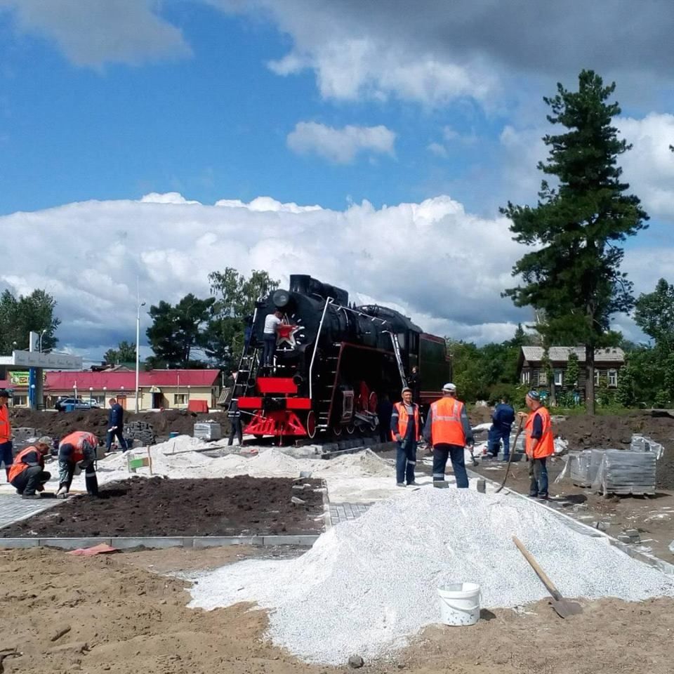 Городское благоустройство, Томские новости, шиповник барбарис Томск-II вокзал У вокзала Томск-II высадят барбарис и шиповник