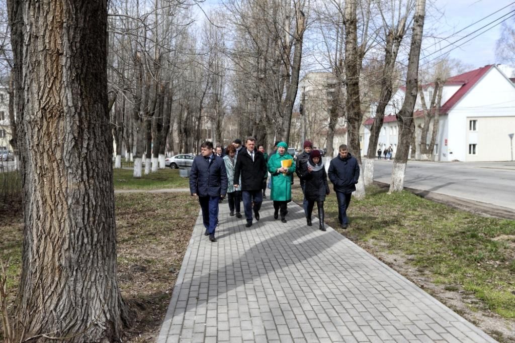 Городское благоустройство, Томские новости, опоры освещение свет благоустройство ремонт улицы дорог фасадов На улице Усова в Томске отремонтируют фасады и заменят освещение