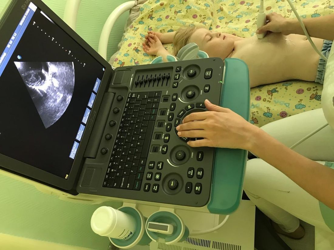 Медицина и здоровье, Социальная сфера, Томские новости, узи медицина методика для обследования В Томской РБ появился новый аппарат УЗИ для обследования детей