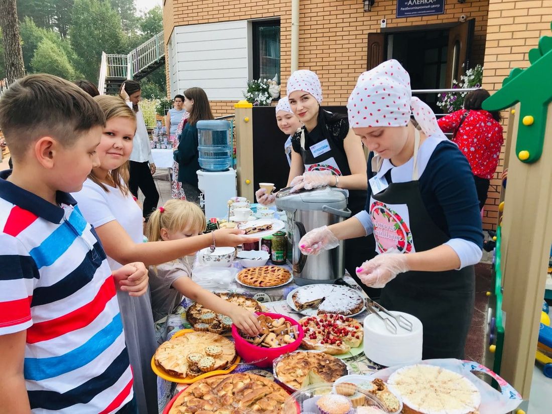 Благотворительность, Томские новости, варенье благотворительность деньги для детей больных онкологией лечение акции благотворительные Томичи собрали около 180 тыс.рублей на благотворительной «Варенье challenge»