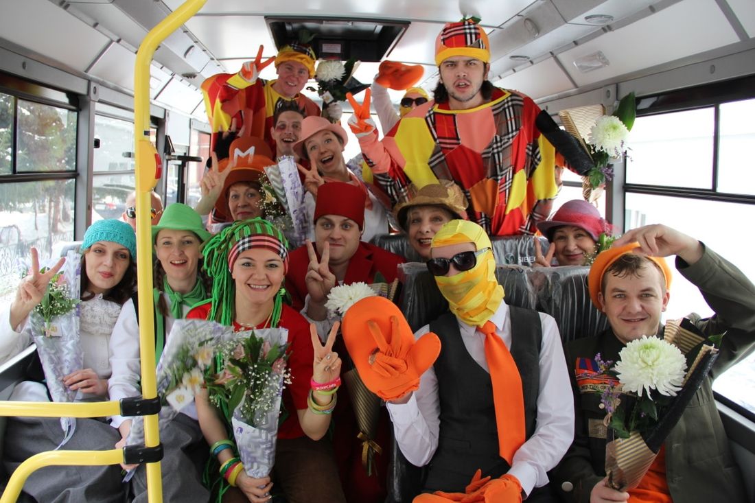 Культура в Томске, Социальная сфера, Томские новости, культура театр оборудование автобусы Два томских театра закупили новые автобусы и оборудование