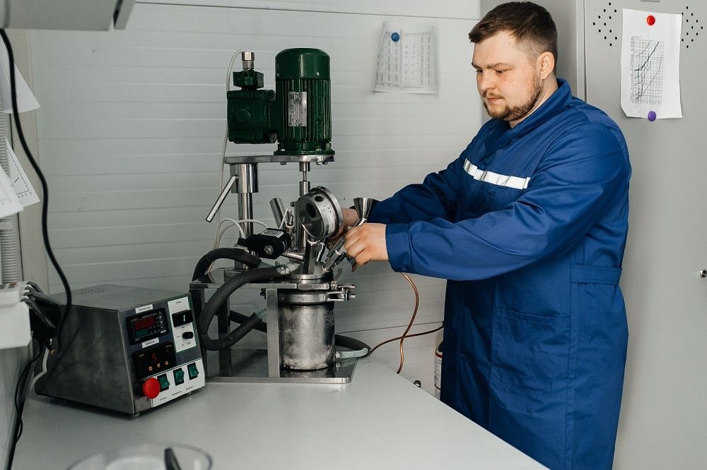 Образование и наука, Томские новости, ТПУ, интересные новости Томска ученые образование топливо наука куда поступать Томские ученые создали уникальные установки для производства и сжигания «горючего льда»