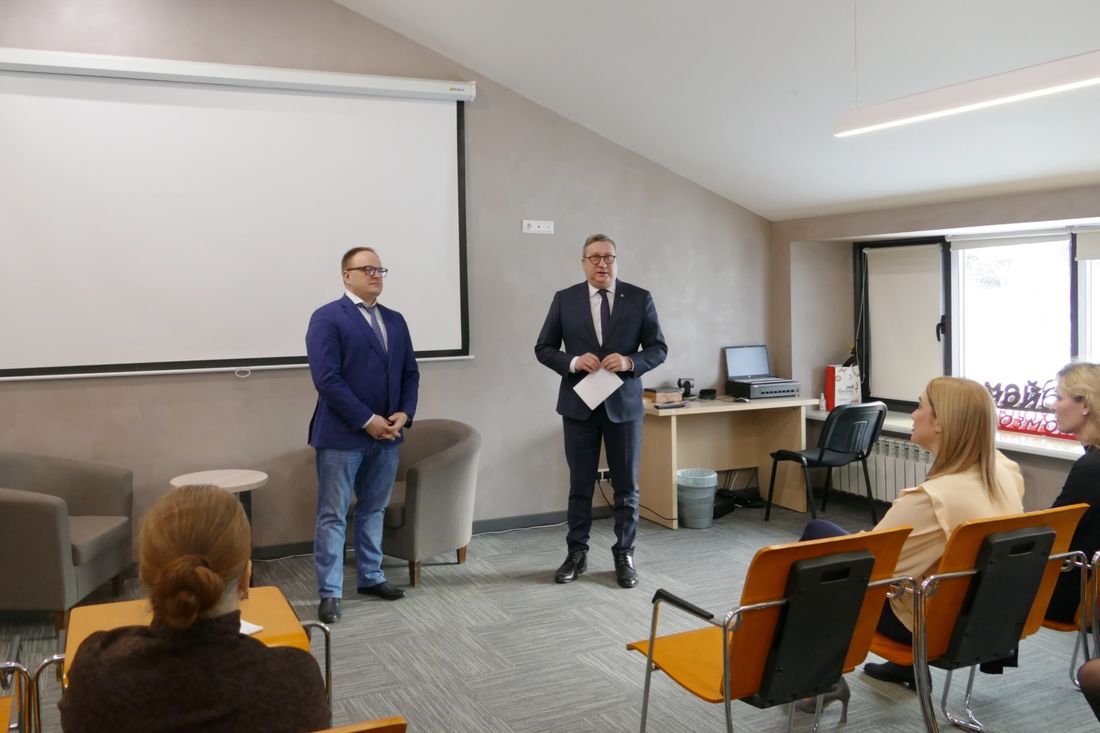 Награды и назначения, Томские новости, назначения директор поддержка бизнеса в Томской области интересные новости Томска У томского центра «Мой бизнес» новый директор