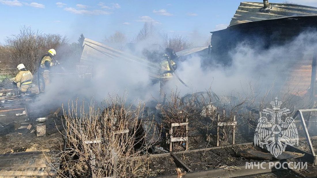 Происшествия, Томские новости, пожар горит сводка происшествий жесть Томска интересные новости Пожар в томском селе Дзержинское локализован