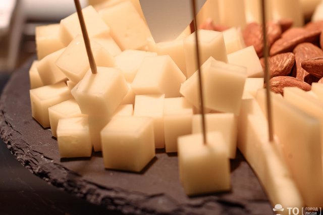 Томский сыр стал лучшим на международном конкурсе во Франции