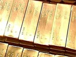 Томский Обзор, новости, Мировые новости После падения доллара золото подорожало до 22-летнего максимума После падения доллара золото подорожало до 22-летнего максимума