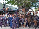 Томский Обзор, новости, Мировые новости Австралийская полиция усиливает меры безопасности, ожидая новых беспорядков Австралийская полиция усиливает меры безопасности, ожидая новых беспорядков