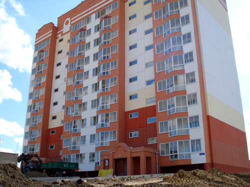 Бирюкова, 24, муниципальный дом