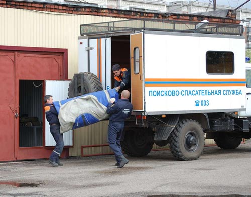 Водолазы приступают к работе