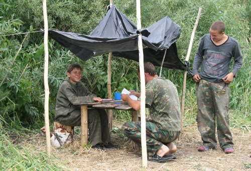 Жители лагеря