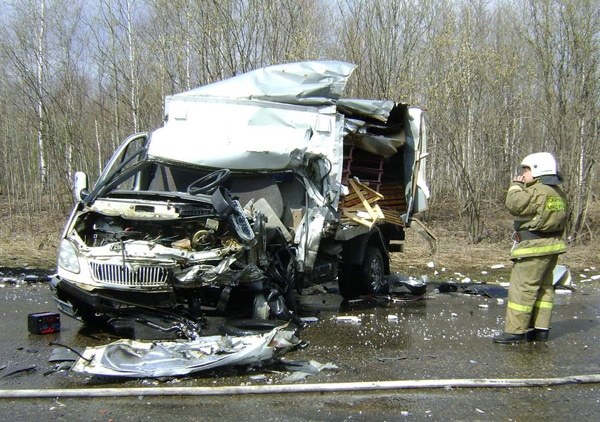 Авария под Семилужками Газель столкнулась с КАМАЗом. Томский Обзор