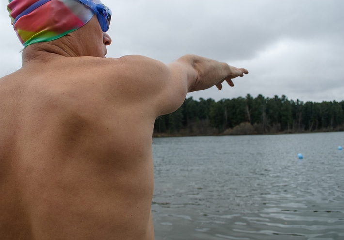 Плавание_в_холодной_воде