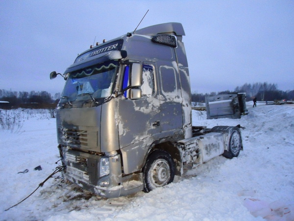 Опрокинулся_Свиновоз