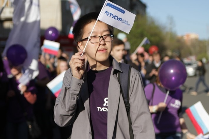 ТУСУР шествие