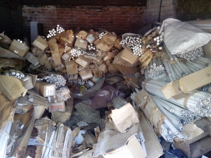 Лампы в гараже