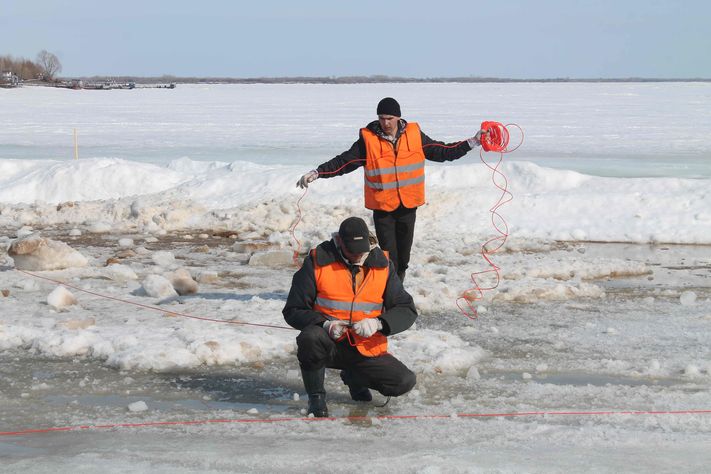 Ледовзрывные работы