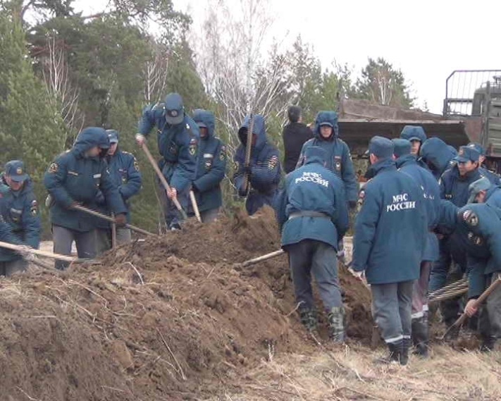 Дамба на реке Ум Томск