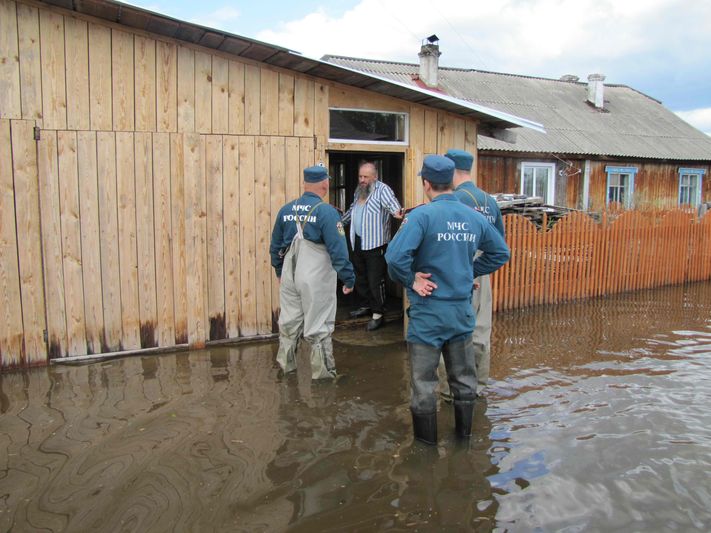 Могочино спасатели помогают