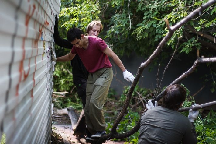 Странные люди субботник