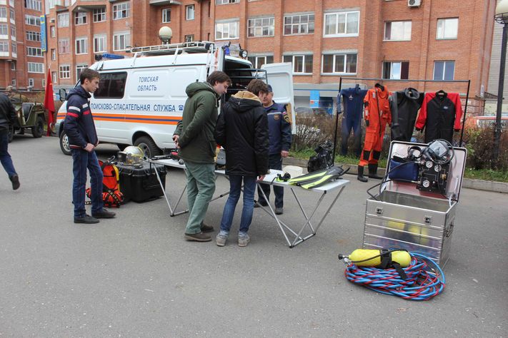 Выставка техники ГУ МЧС