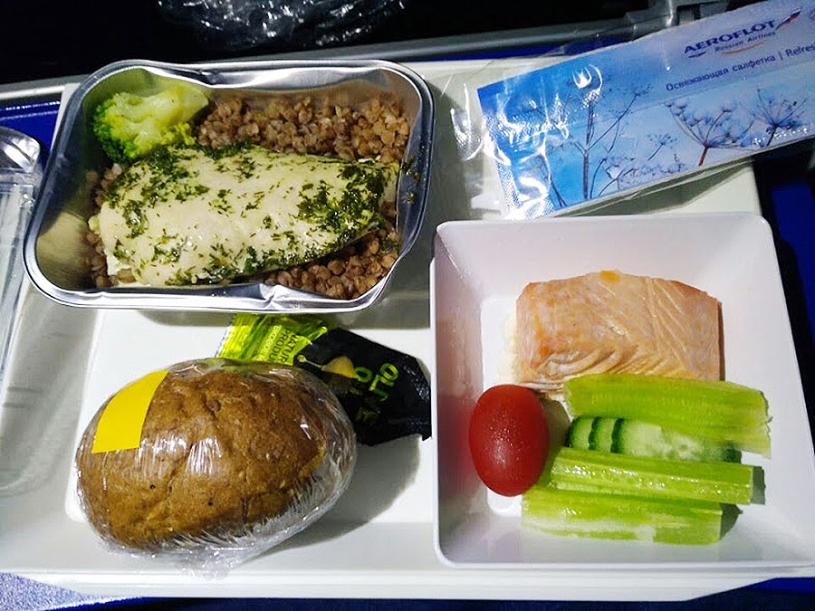 Еда, Еда на борту, Жизненное пространство, Аэрофлот спецпитание еда борт обед самолет полет Еда на борту: спецпитание без соли и без сахара