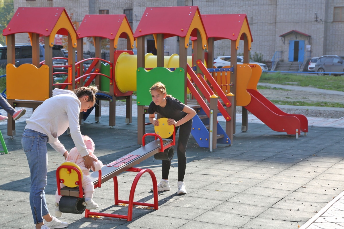 Томские новости, Томскнефть ВНК, В этом году нефтяники подарили Стрежевому три детские площадки