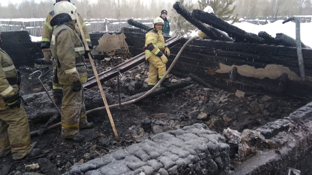 Происшествия, Томские новости, Идет расследование пожара в Томской области, унесшего жизни 11 человек (ФОТО)