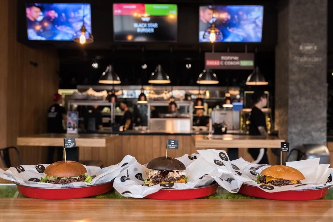 Еда, Томские новости, изумрудный город места еда новые заведения бургеры В Томске открылось кафе сети Black Star Burger