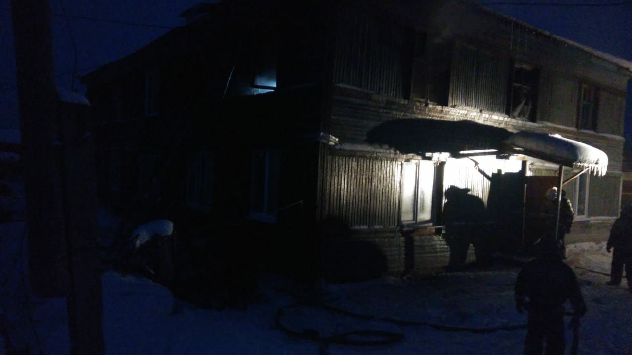 DIY, Происшествия, Томская область Каргасок пожар пожарные спасли возгорание Пожарные спасли 12 человек из горящего дома в томском селе