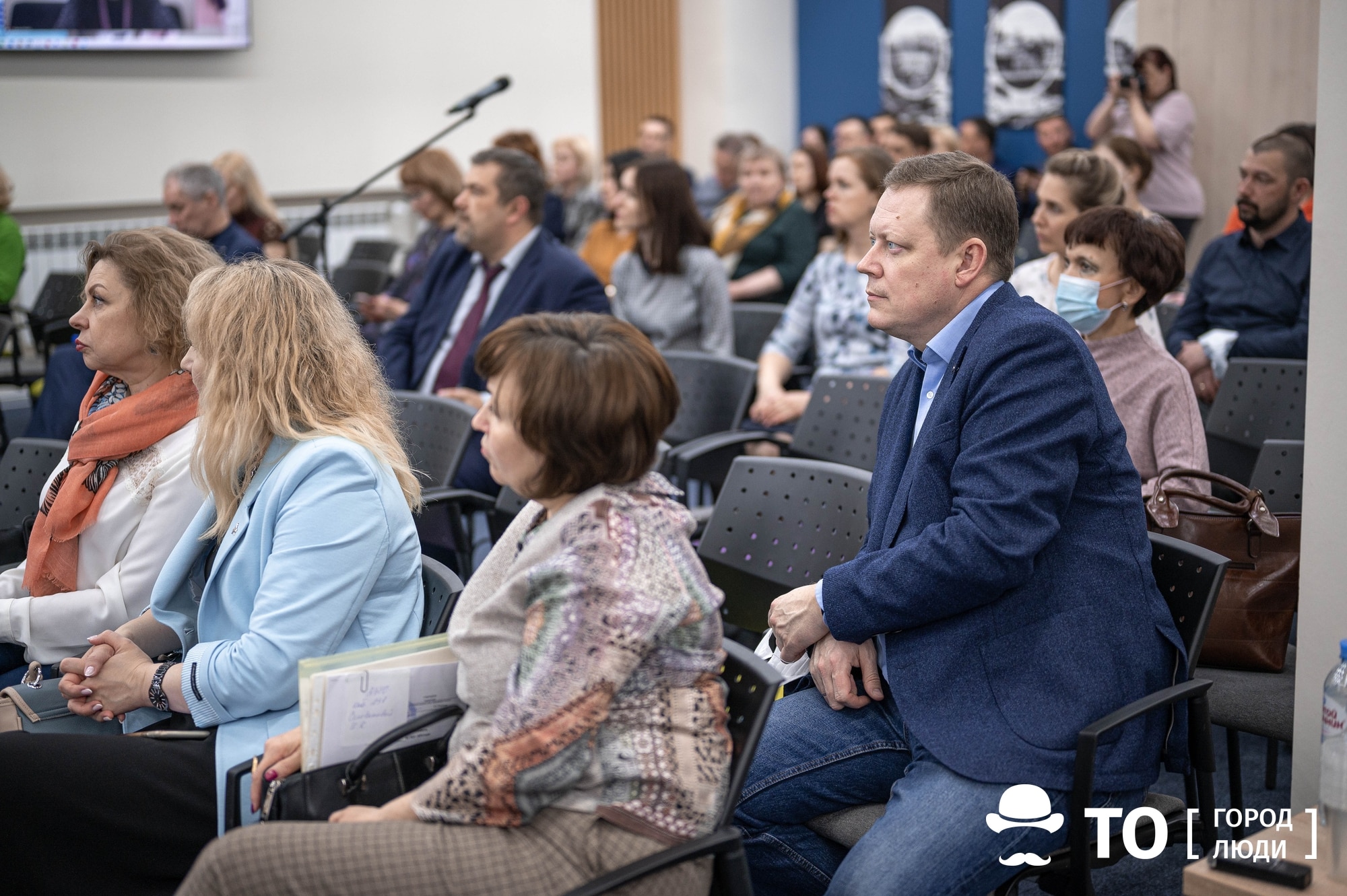 Сохраняя кадры.В Томске обсудили проблемы дефицита молодых специалистов и  профориентации школьников - Работа - Томский Обзор – новости в Томске  сегодня