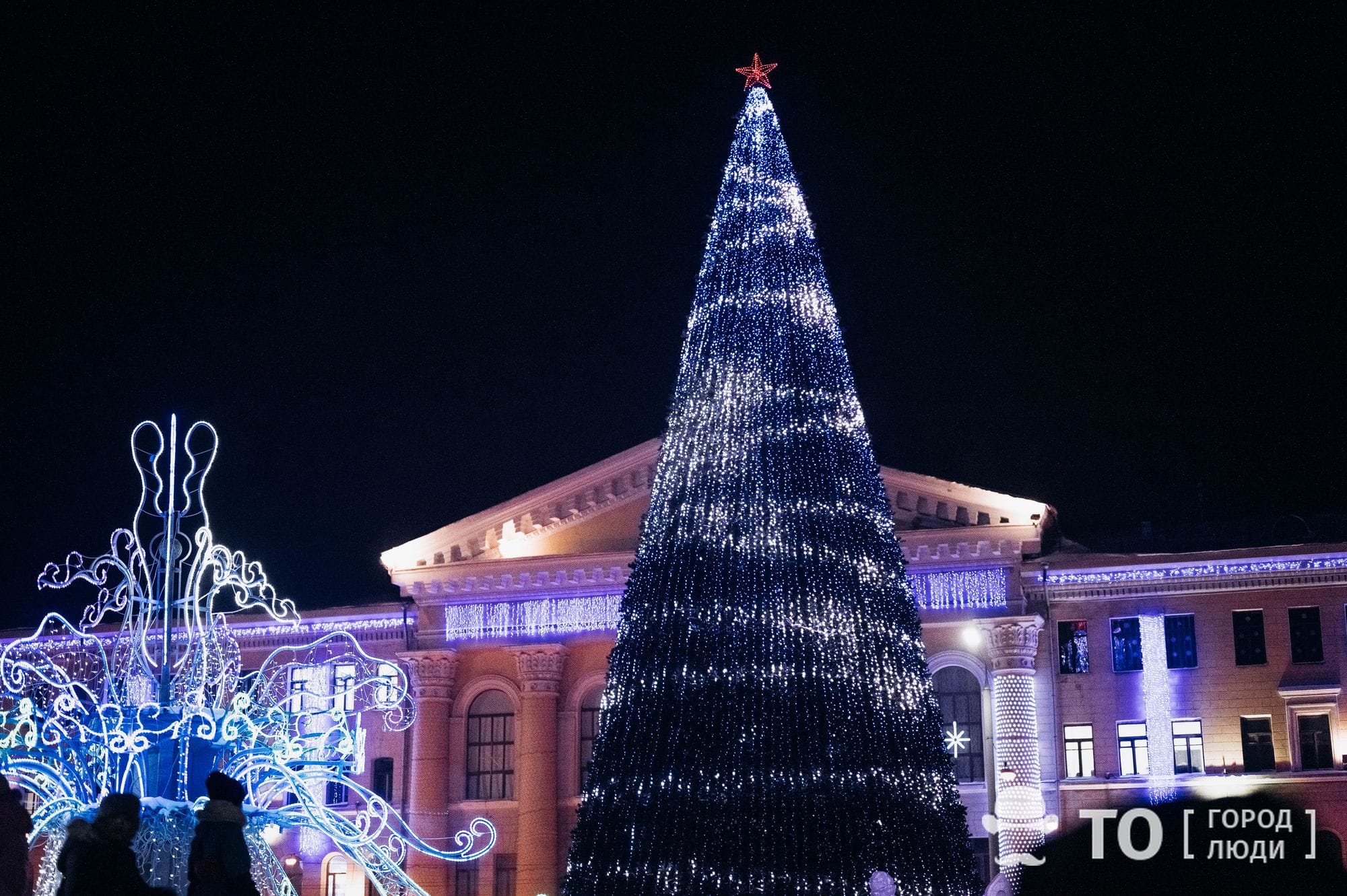 Новый год ❄, Томские новости, ель ёлка праздник новый год в Томске иллюминация украшения куда сходить праздники В Томске зажгли главную городскую ёлку