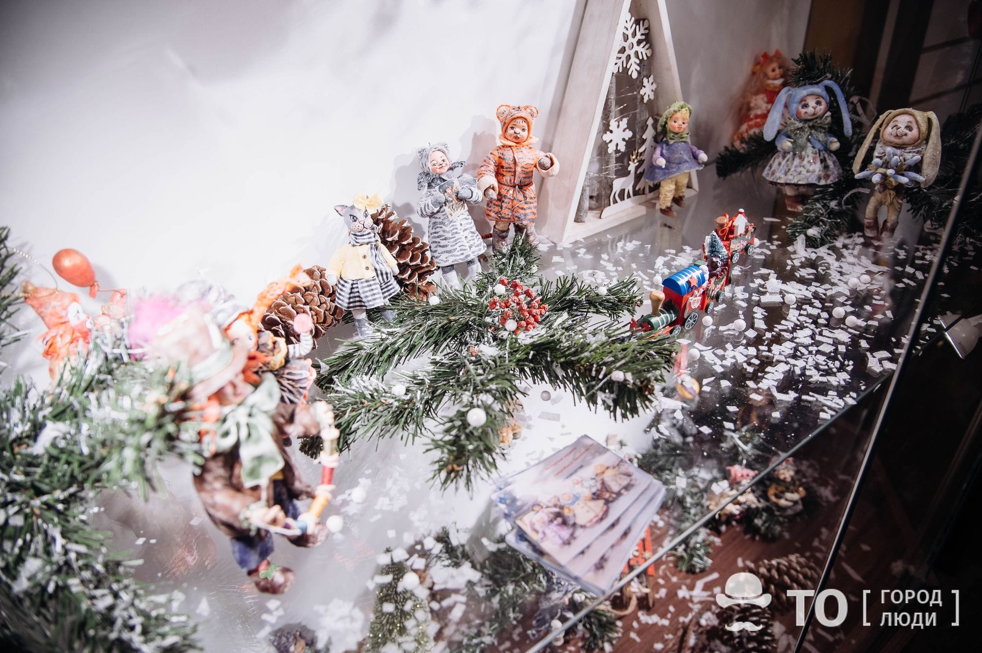 Новый год ❄, Томские новости, дом искусств игрушки новый год выставка авторские работы куда сходить с детьми экспозиция праздники В Томском Доме искусств открылась выставка авторских новогодних игрушек